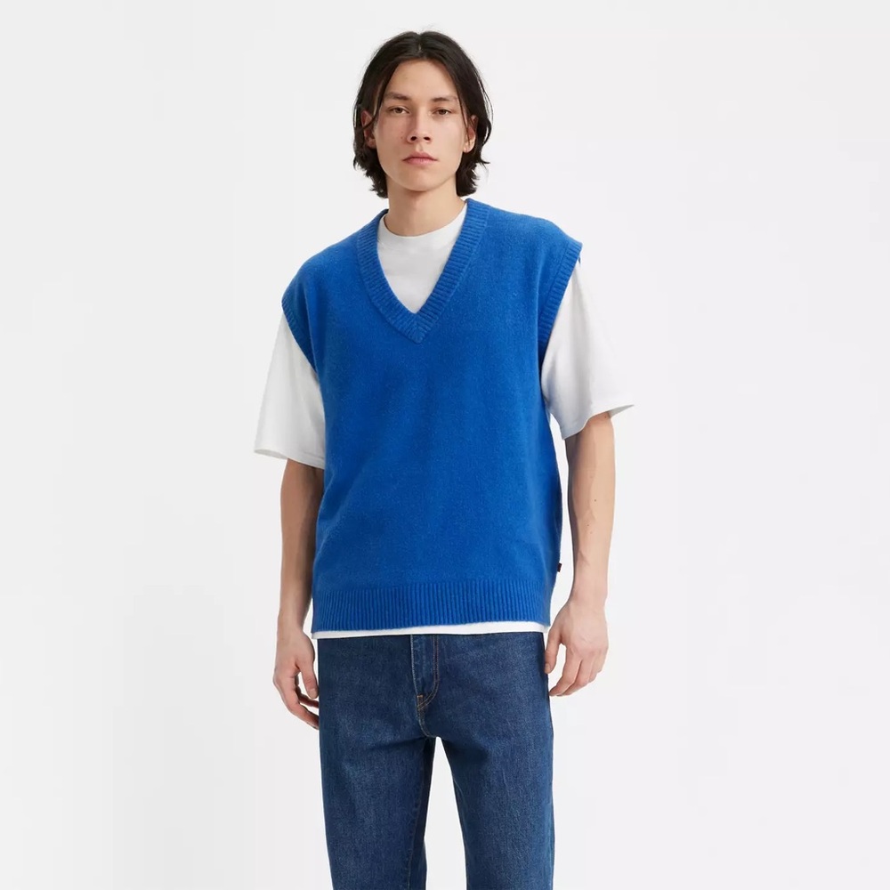 Levi's® Premium
LOOSE SWEATER VEST
XS men